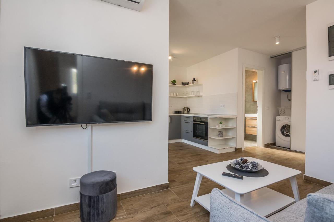Apartments Pejakovic ヴィル エクステリア 写真