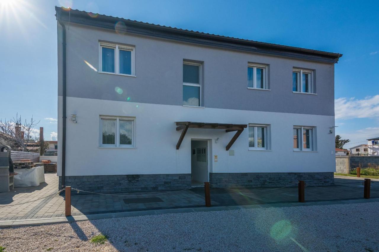 Apartments Pejakovic ヴィル エクステリア 写真