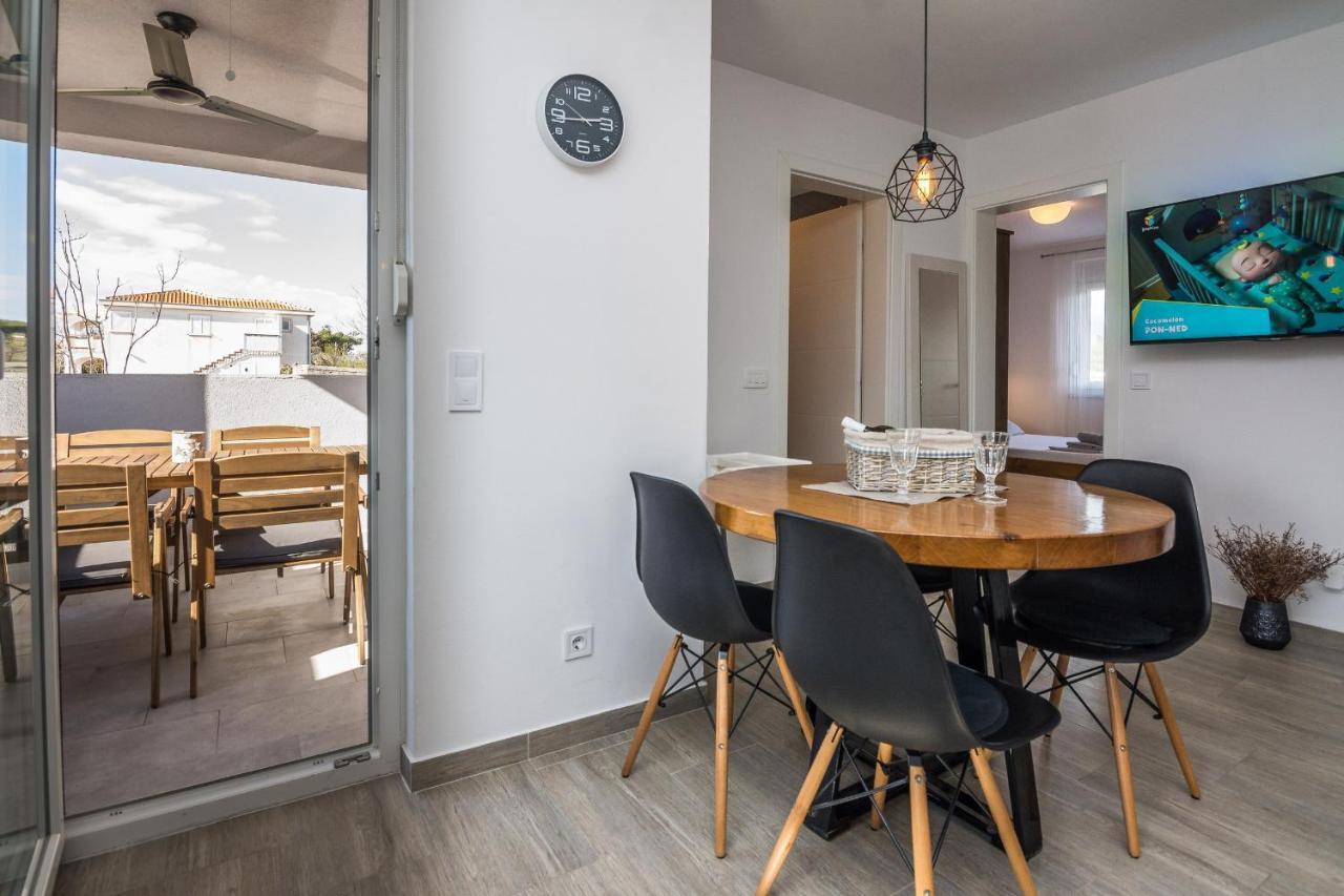 Apartments Pejakovic ヴィル エクステリア 写真